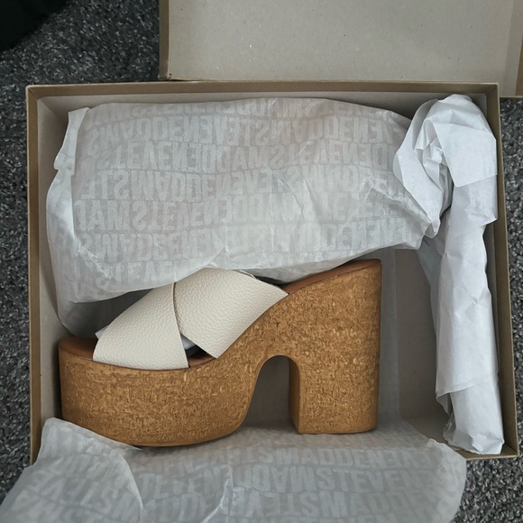 Steve Madden Shoes - Steve Madden Chunky Heels